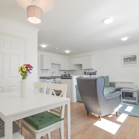 No 8 Westbay Apartment 오반 외부 사진