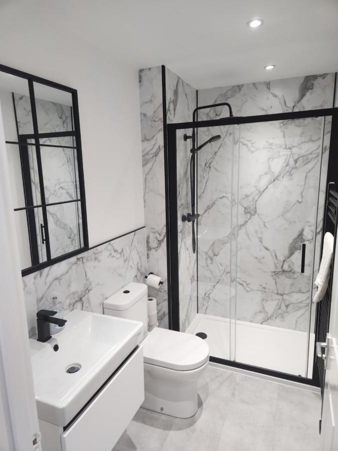 No 8 Westbay Apartment 오반 외부 사진